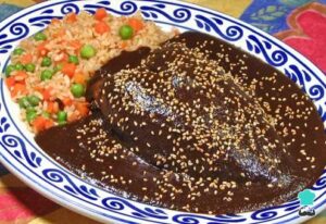 mole con pollo