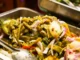 Comida sin carne con nopales hervidos